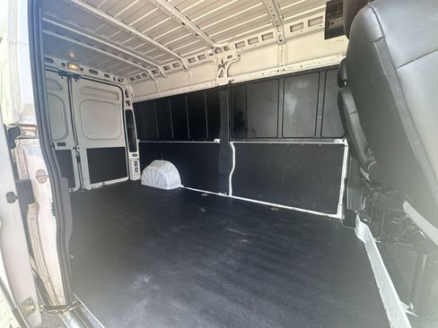 Used 2023 RAM ProMaster 2500 FWD image 24