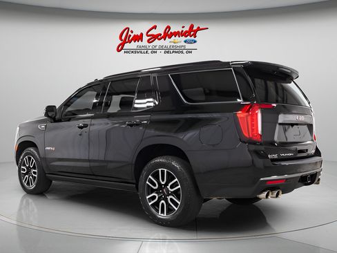 Used 2024 GMC Yukon AT4 w/ AT4 Premium Package AWD/4WD image 4