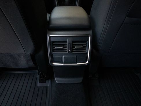 Certified 2024 Subaru Forester Premium AWD/4WD image 17