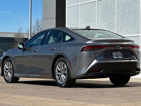 Certified 2023 Toyota Mirai XLE w/ Advanced Technology Package image 7