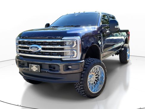 Used 2025 Ford F250 King Ranch AWD/4WD image 3
