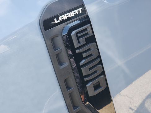 New 2026 Ford F350 Lariat w/ Black Appearance Package AWD/4WD image 7
