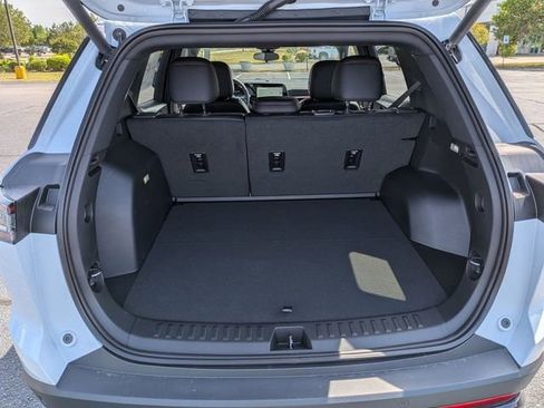 New 2026 Chevrolet Equinox RS FWD image 32