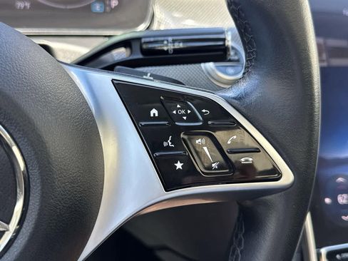 Used 2022 Mercedes-Benz C 300 Sedan w/ Exclusive Trim Package image 17