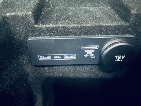 Used 2020 Jaguar F-PACE AWD/4WD image 39