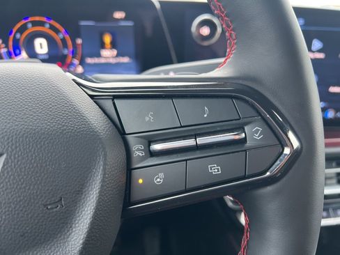 Used 2025 Chevrolet Traverse RS w/ LPO, Floor Liner Package image 19