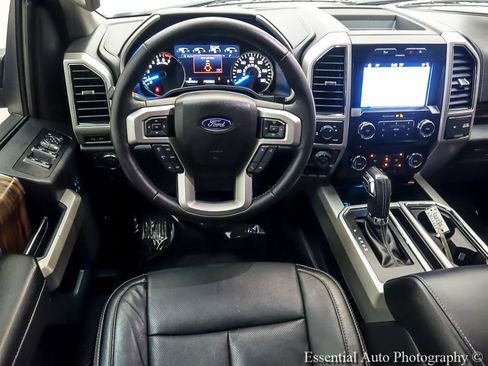 Used 2018 Ford F150 Lariat RWD image 12