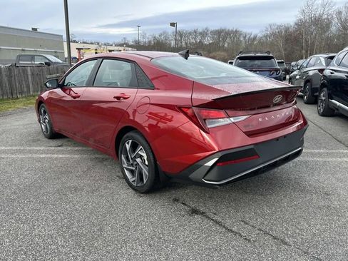 Certified 2025 Hyundai Elantra Sport image 5