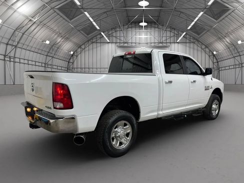 Used 2018 RAM 2500 SLT AWD/4WD image 5