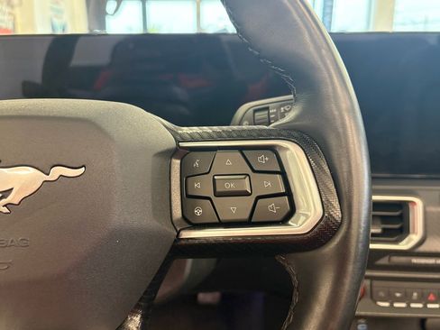 Used 2025 Ford Mustang Premium RWD image 19