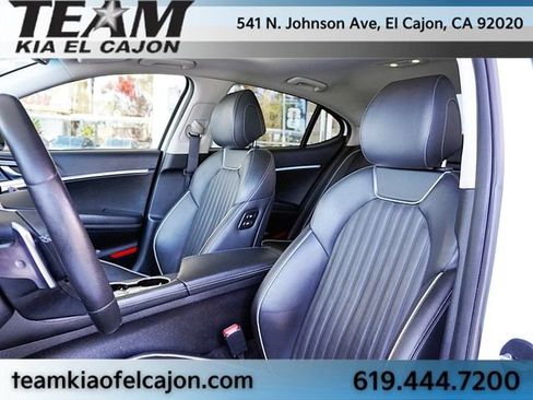 Used 2021 Genesis G70 3.3T RWD image 17