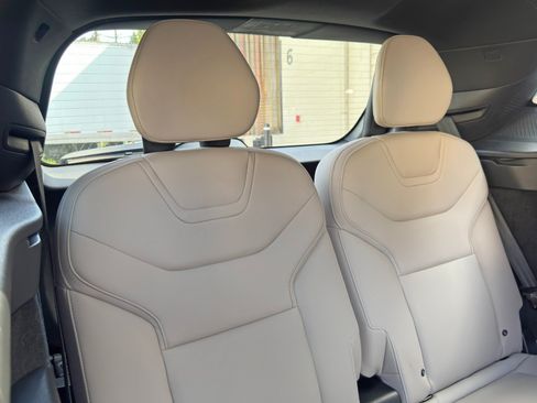 Used 2025 Volvo EX90 Ultra AWD/4WD image 40