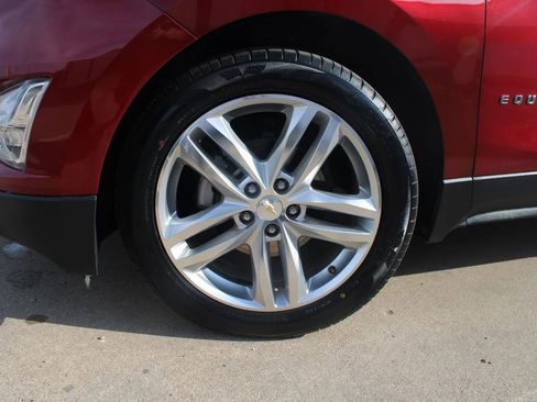 Used 2018 Chevrolet Equinox Premier image 8