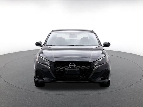 Used 2026 Nissan Altima 2.5 SV FWD image 2
