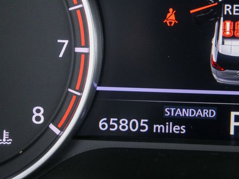 Used 2024 Nissan Rogue SV FWD image 16