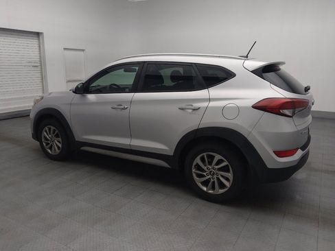 Used 2017 Hyundai Tucson SE w/ SE Popular Package 02 AWD/4WD image 3