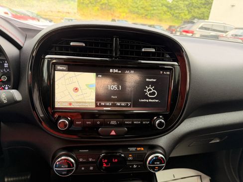 Used 2020 Kia Soul GT-Line Turbo FWD image 11