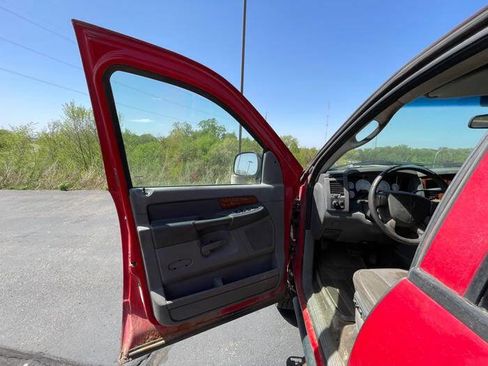 Used 2006 Dodge Ram 2500 Truck SLT AWD/4WD image 22