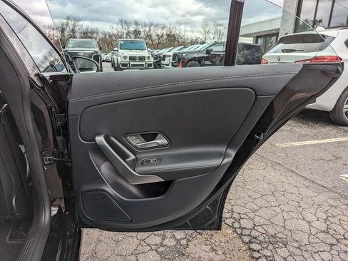 Used 2025 Mercedes-Benz CLA 250 4MATIC image 30