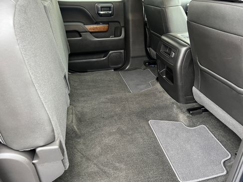 Used 2017 Chevrolet Silverado 1500 High Country image 21