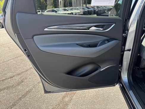 Used 2023 Buick Enclave Premium w/ Experience Buick Package image 33