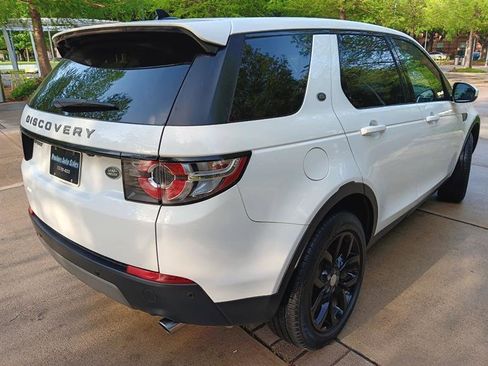 Used 2016 Land Rover Discovery Sport SE image 5