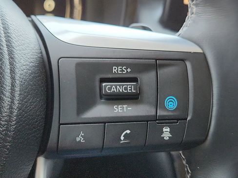 Used 2023 INFINITI QX60 Sensory w/ Vision Package AWD/4WD image 17