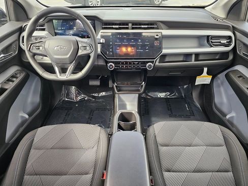 New 2027 Chevrolet Bolt LT w/ Comfort Package FWD image 17