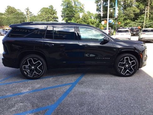 New 2026 Chevrolet Traverse High Country image 7