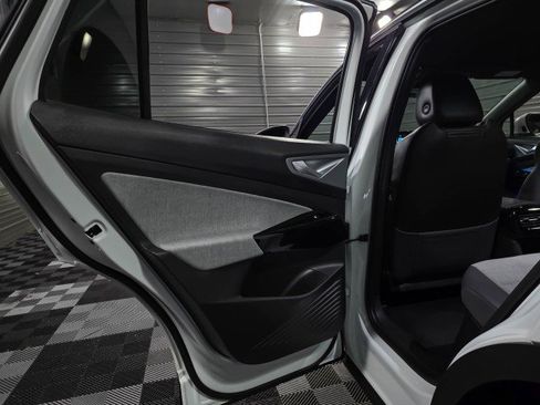 Used 2023 Volkswagen ID.4 2WD image 31