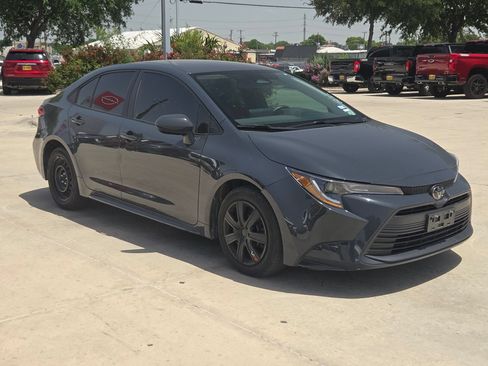 Used 2023 Toyota Corolla LE FWD image 1