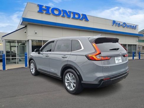 Used 2025 Honda CR-V EX image 6