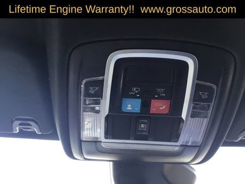 Used 2026 RAM 1500 Laramie AWD/4WD image 32