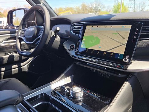 New 2026 Jeep Grand Wagoneer L Limited AWD/4WD image 8