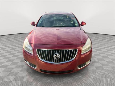 Used 2013 Buick Regal Premium image 2