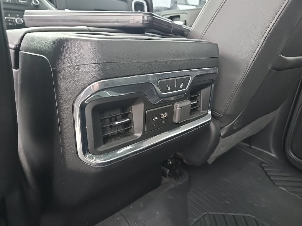 Used 2020 Chevrolet Silverado 2500 LTZ AWD/4WD image 17