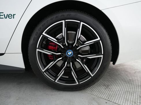 Used 2024 BMW i4 M50 AWD/4WD image 9