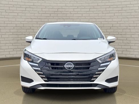 Used 2025 Nissan Versa SV w/ Trunk Package FWD image 2