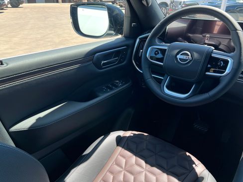 New 2026 Nissan Armada Platinum Reserve w/ Accent Package AWD/4WD image 11
