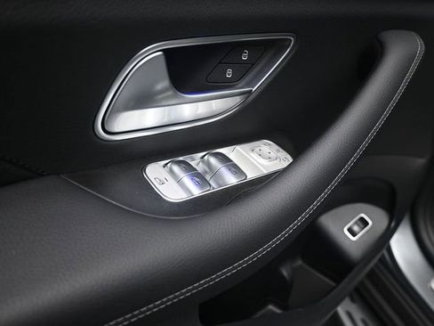 Used 2026 Mercedes-Benz GLS 450 4MATIC image 23