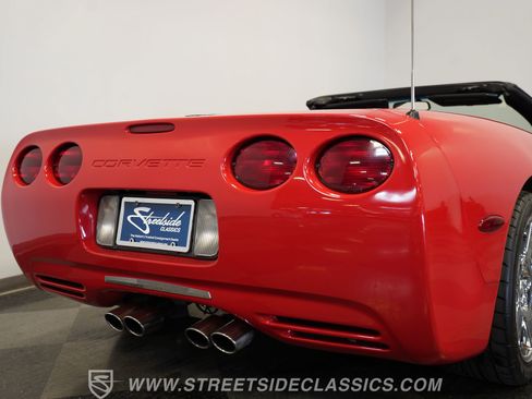 Used 1999 Chevrolet Corvette Convertible w/ Memory Pkg RWD image 32