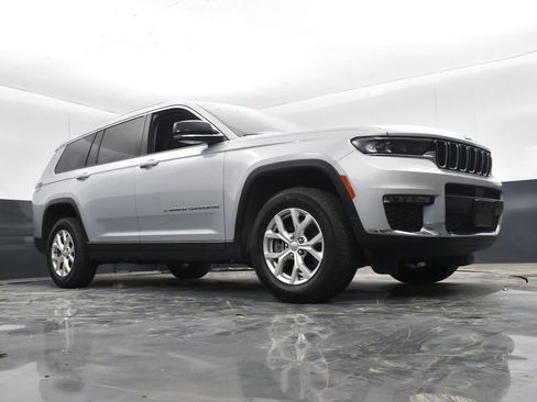 Used 2023 Jeep Grand Cherokee L Limited image 37