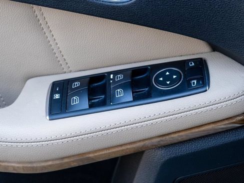 Used 2011 Mercedes-Benz E 350 4MATIC Sedan image 12