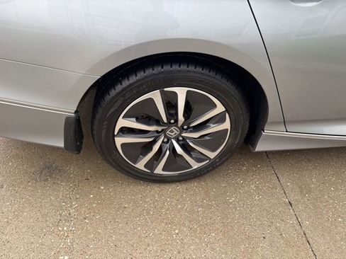 Used 2022 Honda Accord EX-L image 7