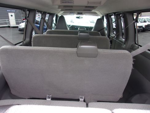 Used 2016 Chevrolet Express 3500 LT w/ LT Preferred Equipment Group image 17