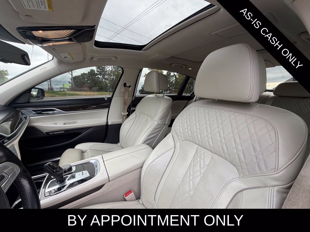 Used 2017 BMW 750i RWD image 15