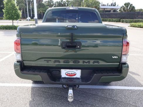 Used 2021 Toyota Tacoma TRD Sport AWD/4WD image 10