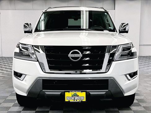 Used 2024 Nissan Armada Platinum w/ Captain's Chairs Package AWD/4WD image 4