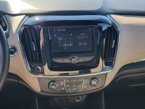 Used 2023 Chevrolet Traverse LS AWD/4WD image 16