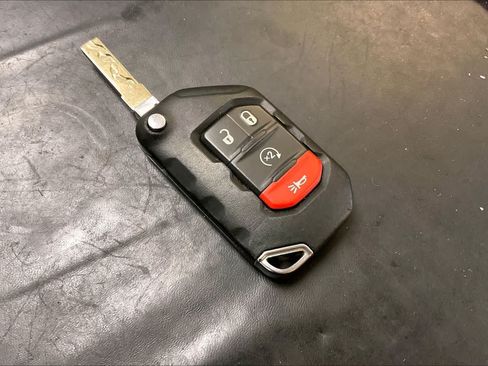Used 2020 Jeep Gladiator Rubicon AWD/4WD image 19